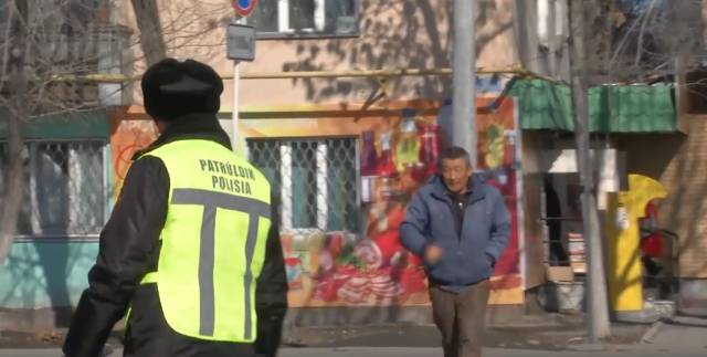 Более 200 пешеходов наказали за нарушение ПДД (ВИДЕО)