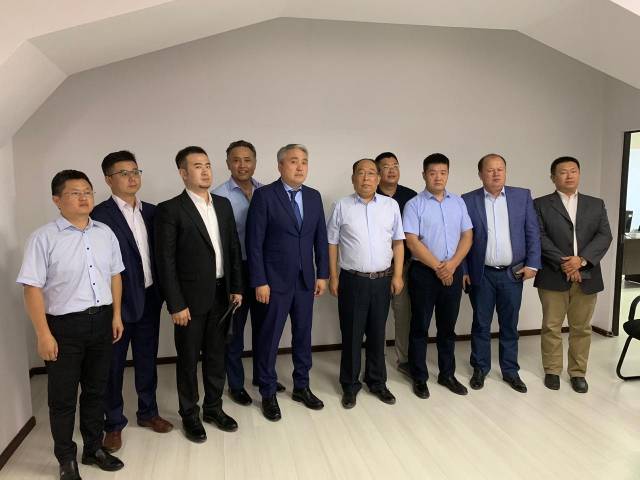 Китайские предприниматели хотят строить заводы и разводить скот в Алматинской области
