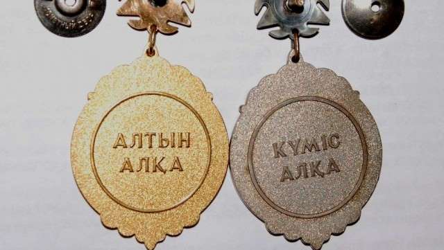 Многодетные мамы отказались от подвесок «Алтын алка» в Талдыкоргане