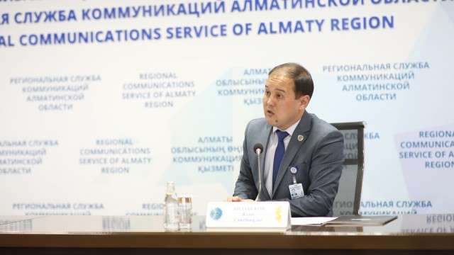 Чиновники из службы занятости арендовали для себя особняки