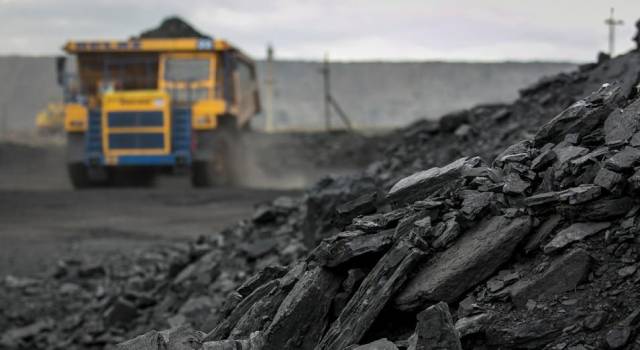 Власти призывают закупать уголь на зиму уже сейчас